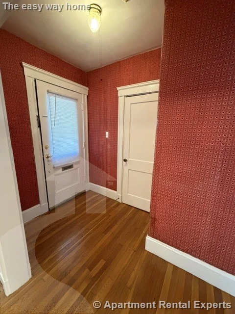 2 bed, 1 bath apartment for rent at 7 Newberne St, Davis Square — photo 10 of 14