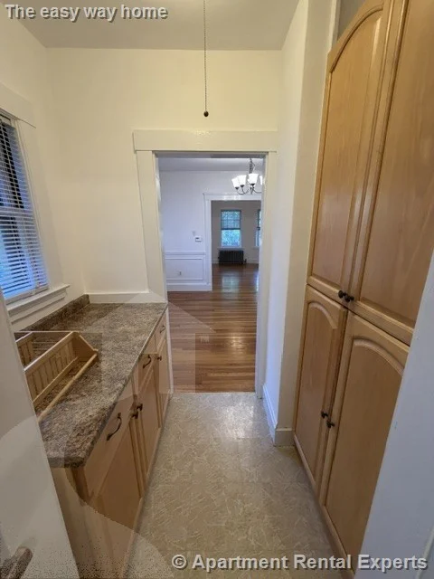 2 bed, 1 bath apartment for rent at 7 Newberne St, Davis Square — photo 3 of 14