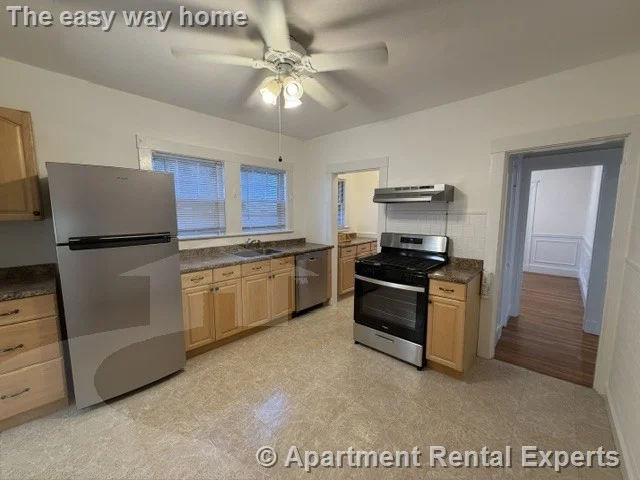 2 bed, 1 bath apartment for rent at 7 Newberne St, Davis Square