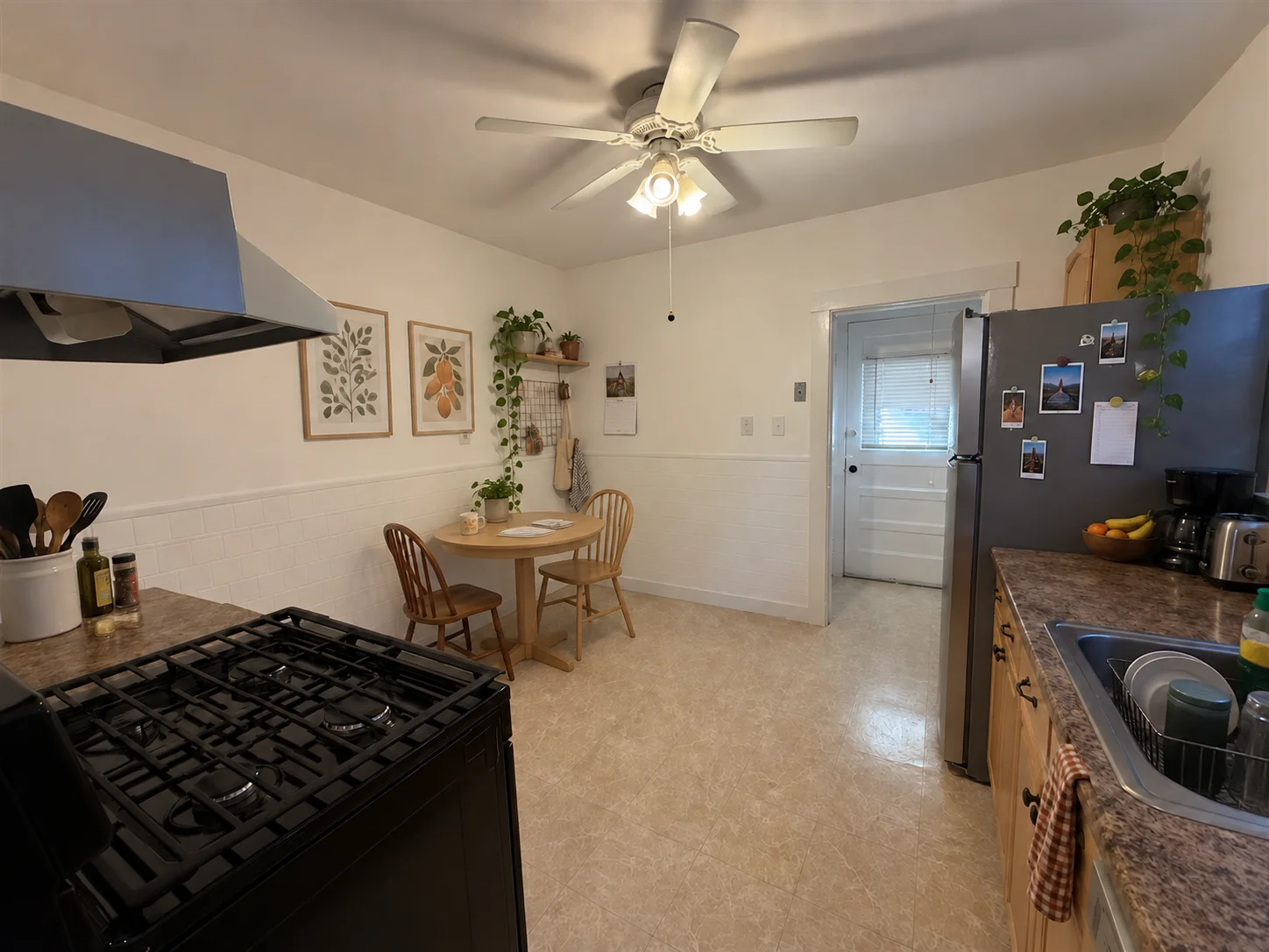 2 bed, 1 bath apartment for rent at 7 Newberne St Unit 1, Powder House Square — photo 9 of 23