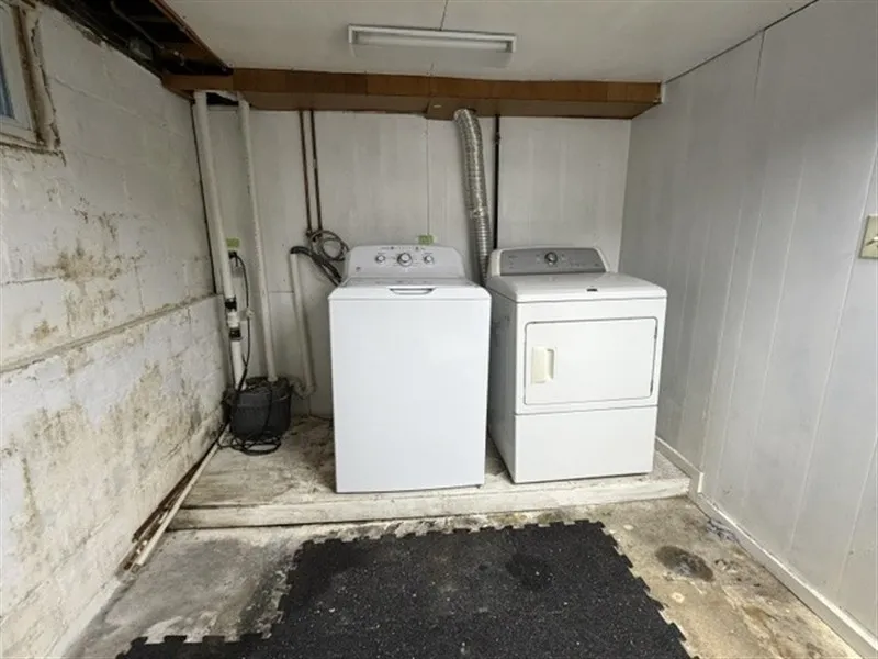 2 bed, 1 bath apartment for rent at 7 Newberne St Unit 1, Powder House Square — photo 20 of 23