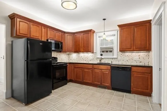 3 bed, 1 bath apartment for rent at 7 Nichols St Unit 1, Chelsea — photo 8 of 18