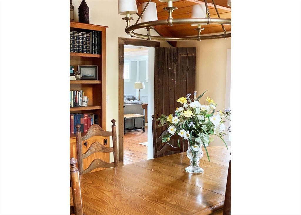 4 bed, 3 bath apartment for rent at 7 North Liberty, Nantucket — photo 10 of 22