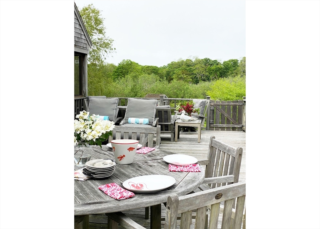 4 bed, 3 bath apartment for rent at 7 North Liberty, Nantucket — photo 21 of 22