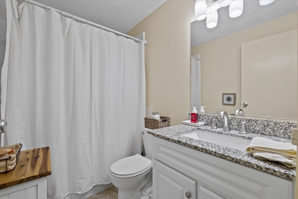 1 bed, 1 bath apartment for rent at 7 Oak Ln Unit 4, Natick — photo 7 of 14