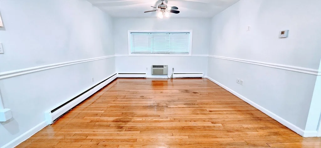 2 bed, 1 bath apartment for rent at 7 Oakcrest Rd Unit 6, Hyde Park — photo 4 of 11