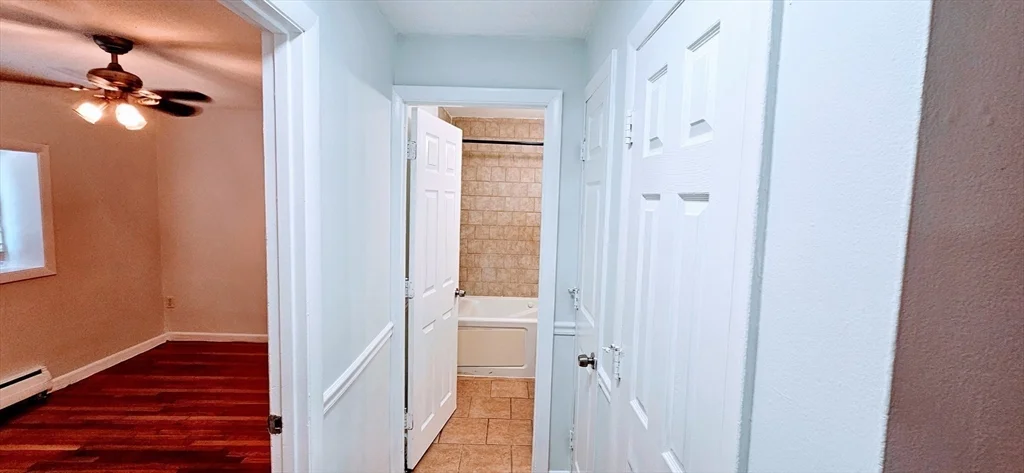 2 bed, 1 bath apartment for rent at 7 Oakcrest Rd Unit 6, Hyde Park — photo 7 of 11