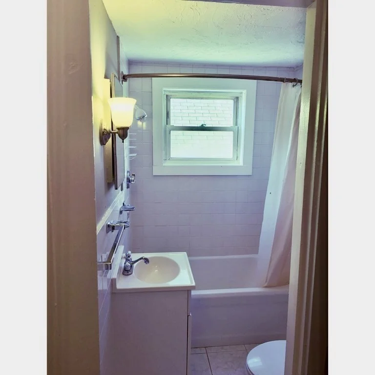 1 bed, 1 bath apartment for rent at 7 Oaklawn St Unit 3, South End — photo 8 of 10