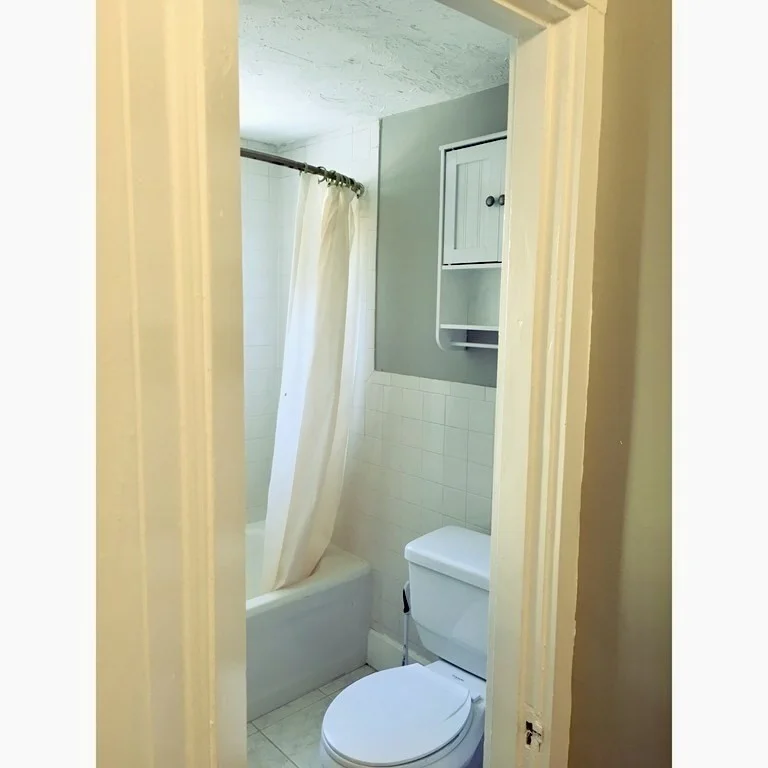 1 bed, 1 bath apartment for rent at 7 Oaklawn St Unit 3, South End — photo 9 of 10