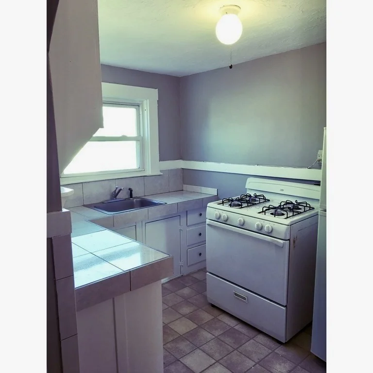 1 bed, 1 bath apartment for rent at 7 Oaklawn St Unit 3, South End — photo 3 of 10