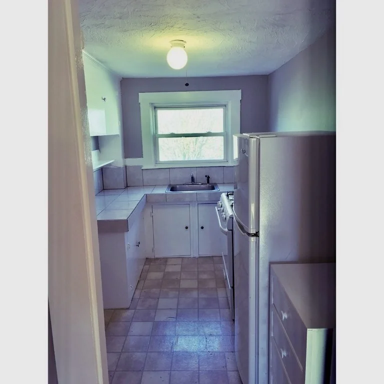 1 bed, 1 bath apartment for rent at 7 Oaklawn St Unit 3, South End — photo 2 of 10