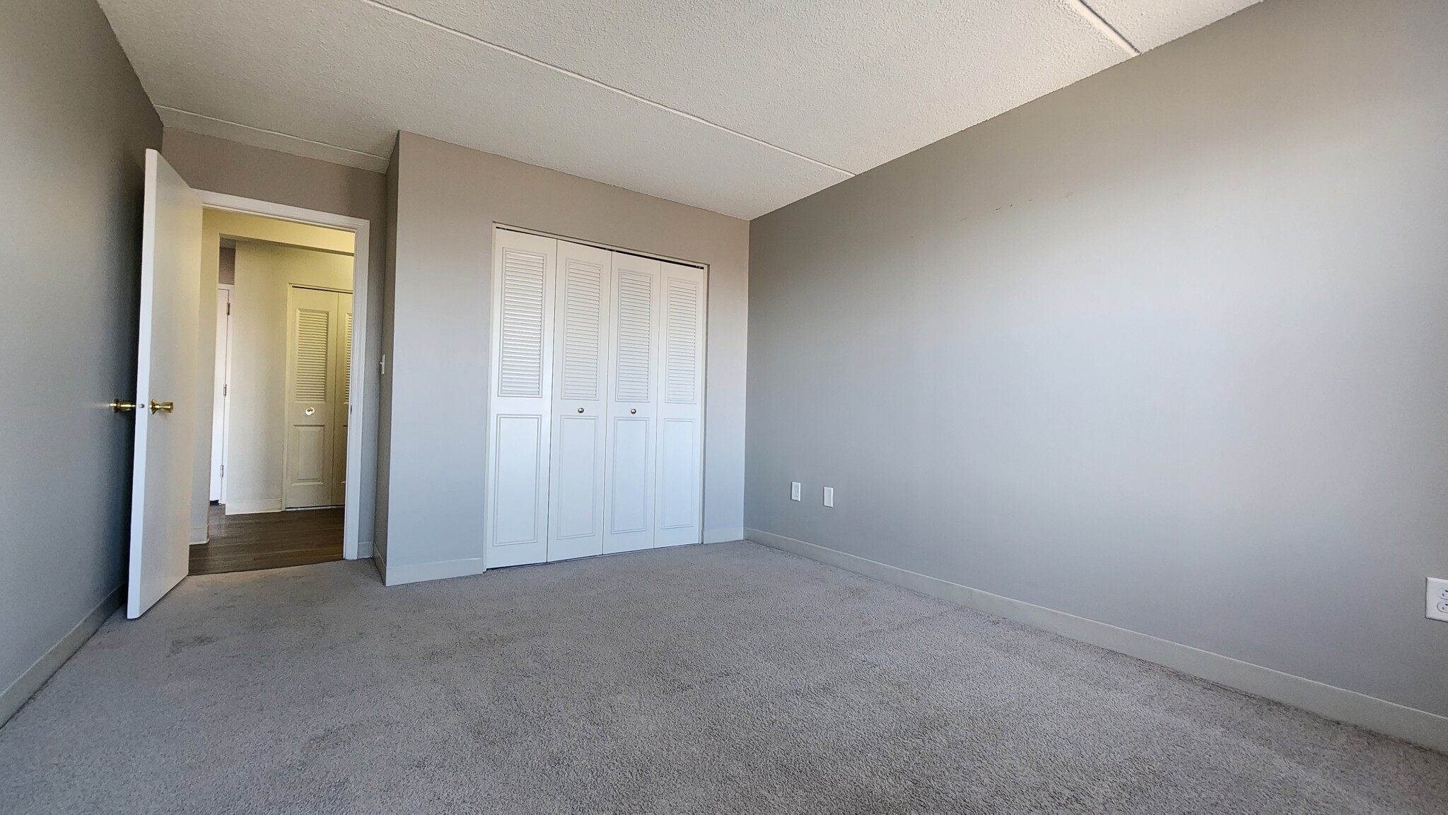 2 bed, 2 bath apartment for rent at 7 Ocean View Dr Unit 706, Dorchester — photo 8 of 25