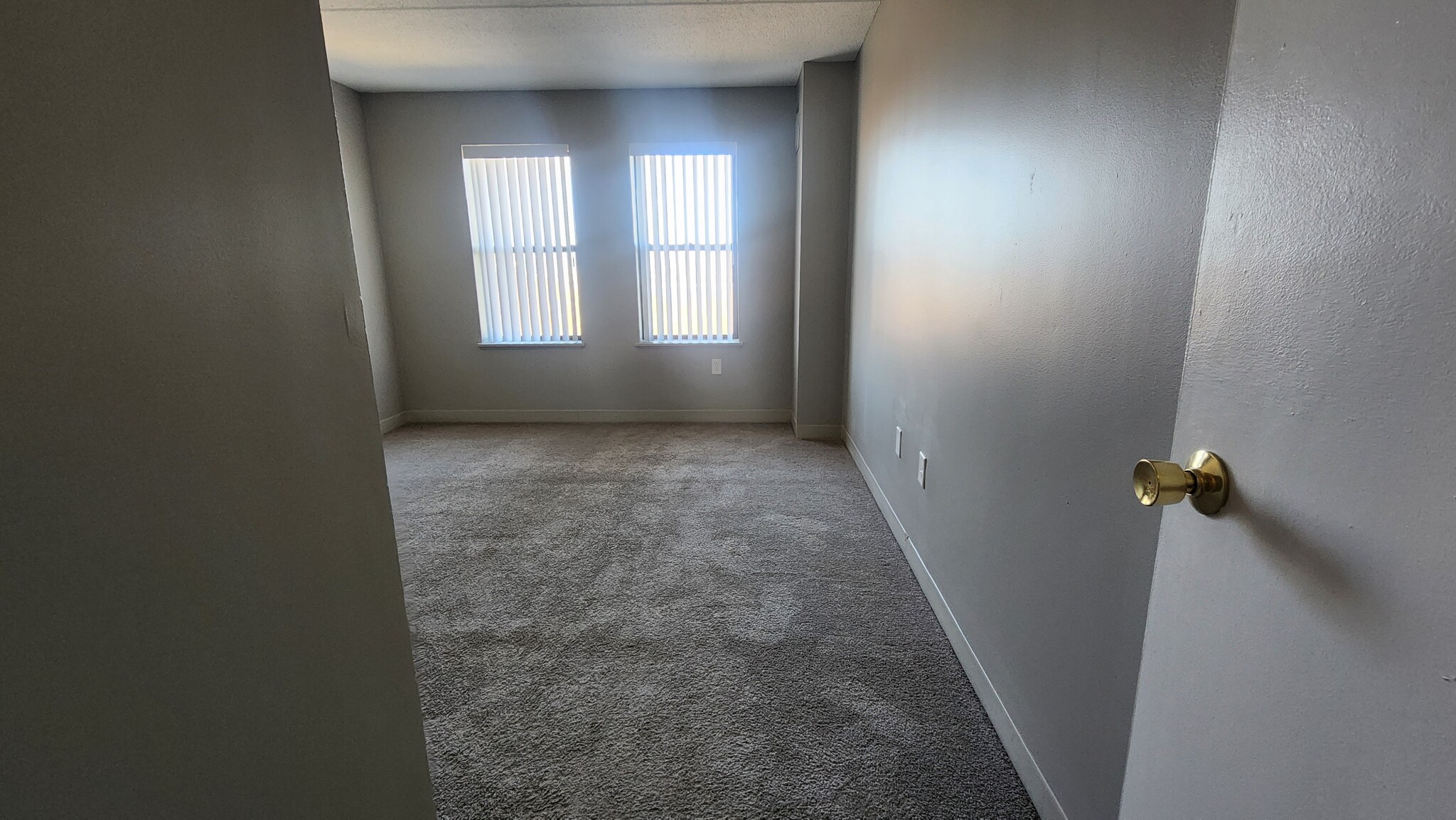 2 bed, 2 bath apartment for rent at 7 Ocean View Dr Unit 706, Dorchester — photo 9 of 25