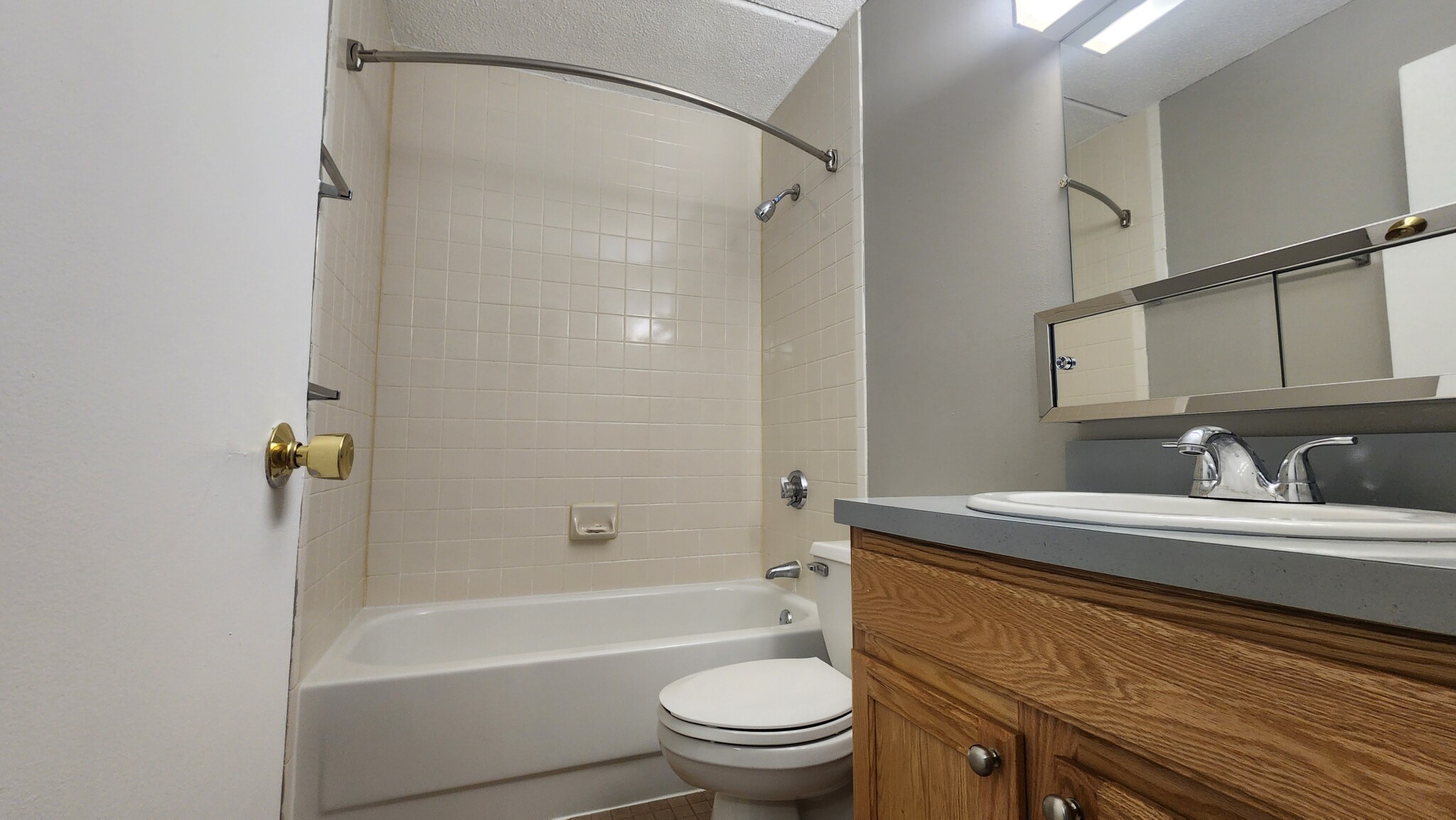 2 bed, 2 bath apartment for rent at 7 Ocean View Dr Unit 706, Dorchester — photo 7 of 25