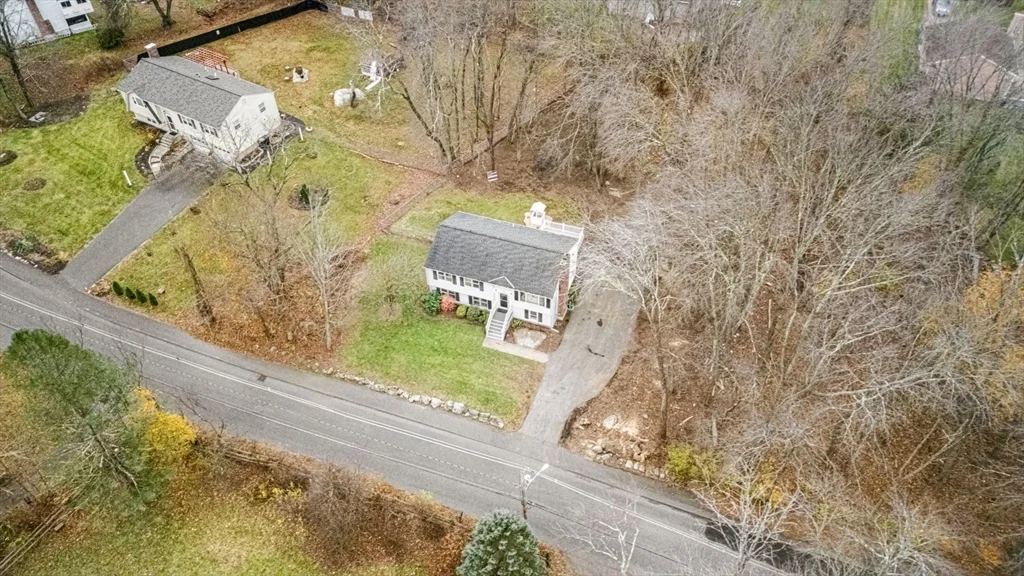 4 bed, 2 bath apartment for rent at 7 Old North Rd, Hudson — photo 34 of 34