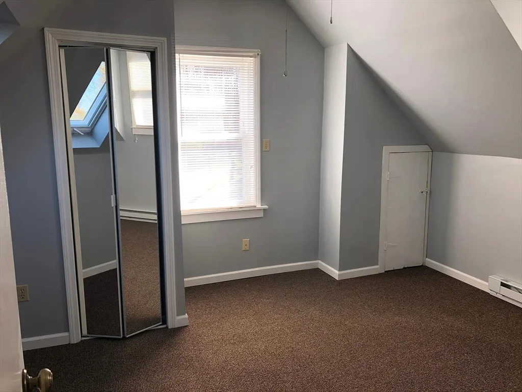 2 bed, 1 bath apartment for rent at 7 Old Orchard, Kingston — photo 6 of 7