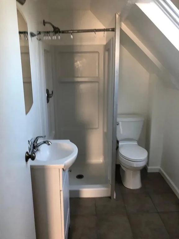 2 bed, 1 bath apartment for rent at 7 Old Orchard, Kingston — photo 7 of 7