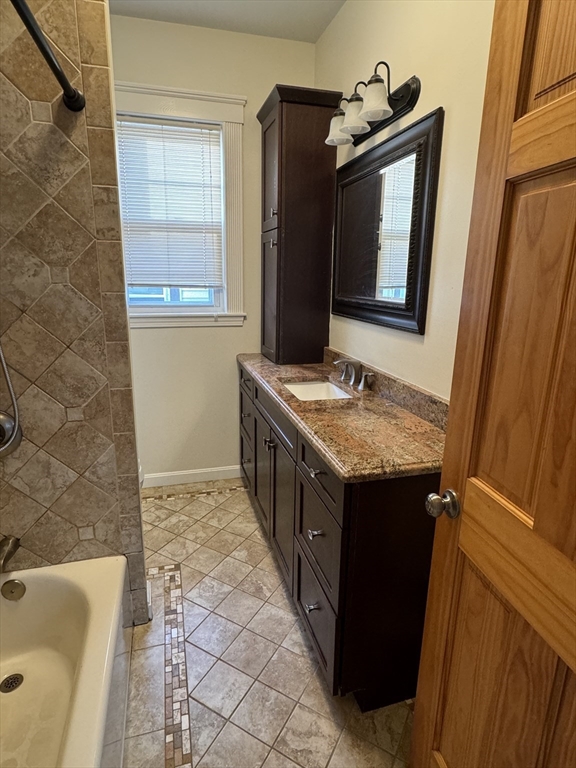 2 bed, 1 bath apartment for rent at 7 Orient Ave Unit 3, East Boston — photo 8 of 18
