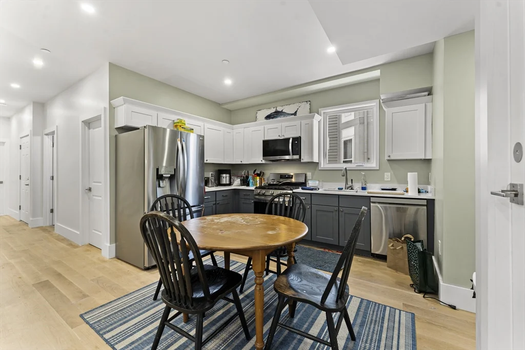 5 bed, 2 bath apartment for rent at 7 Oswald St Unit 1, Mission Hill — photo 7 of 27