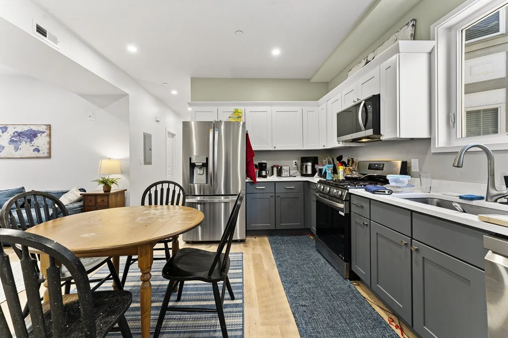 5 bed, 2 bath apartment for rent at 7 Oswald St Unit 1, Mission Hill — photo 9 of 27