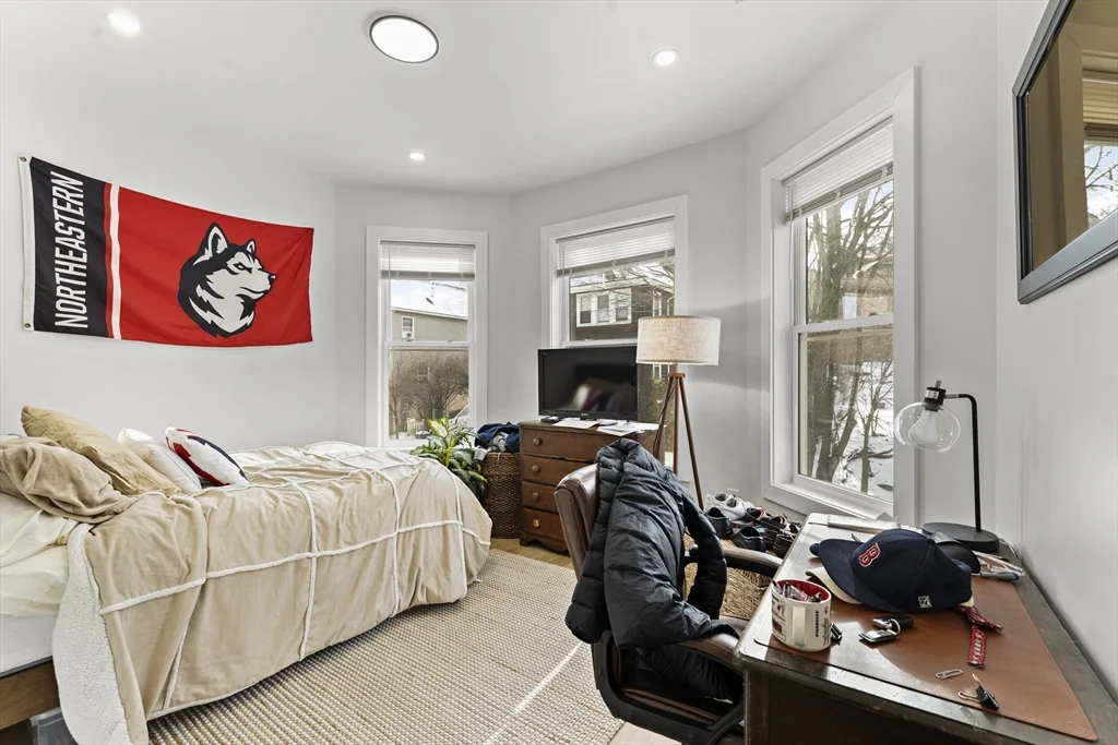 5 bed, 2 bath apartment for rent at 7 Oswald St Unit 2, Mission Hill — photo 11 of 27