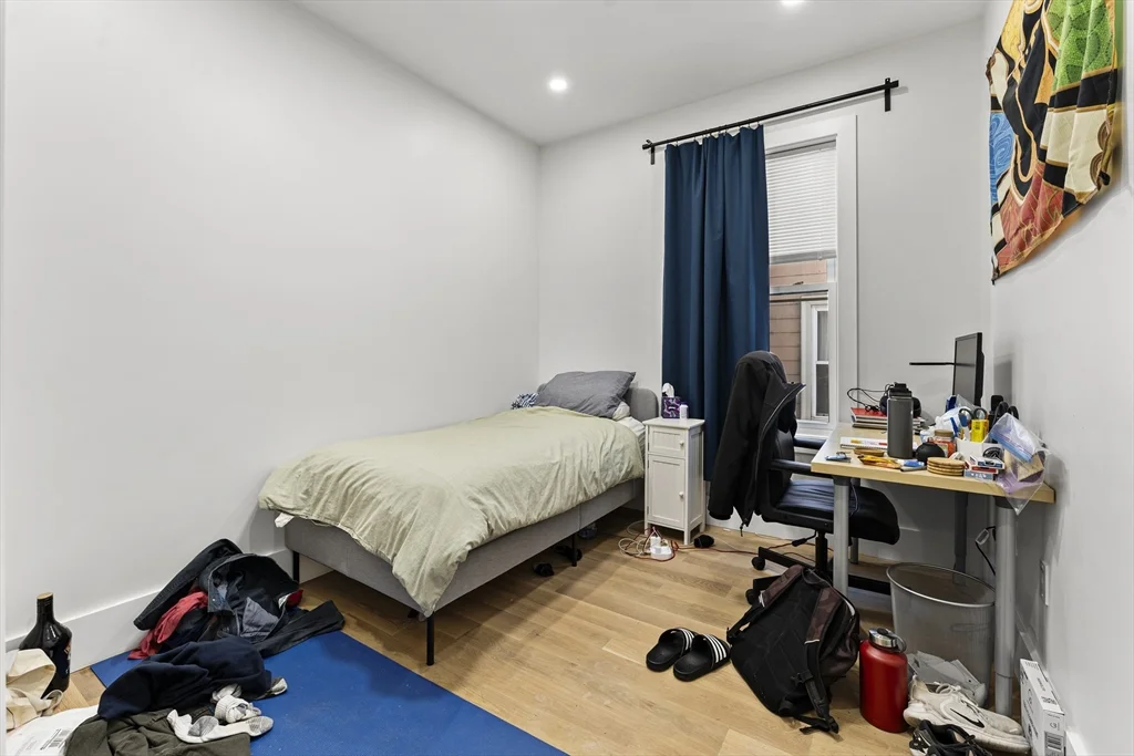 5 bed, 2 bath apartment for rent at 7 Oswald St Unit 2, Mission Hill — photo 18 of 27