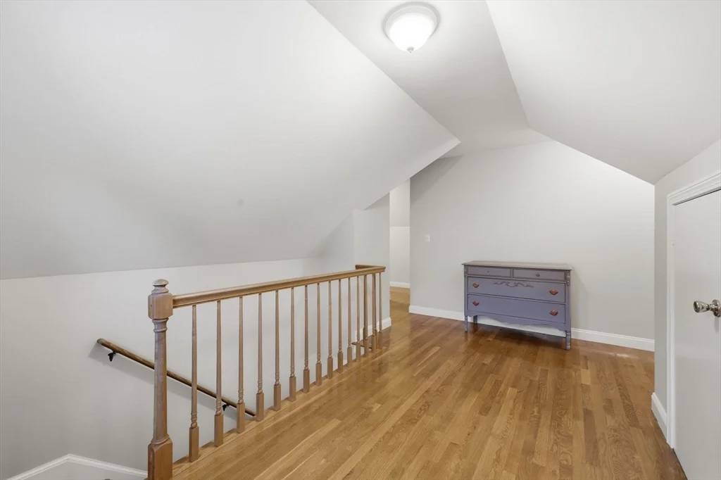 4 bed, 2 bath apartment for rent at 7 Park Ave Unit 7, Winchester — photo 12 of 37