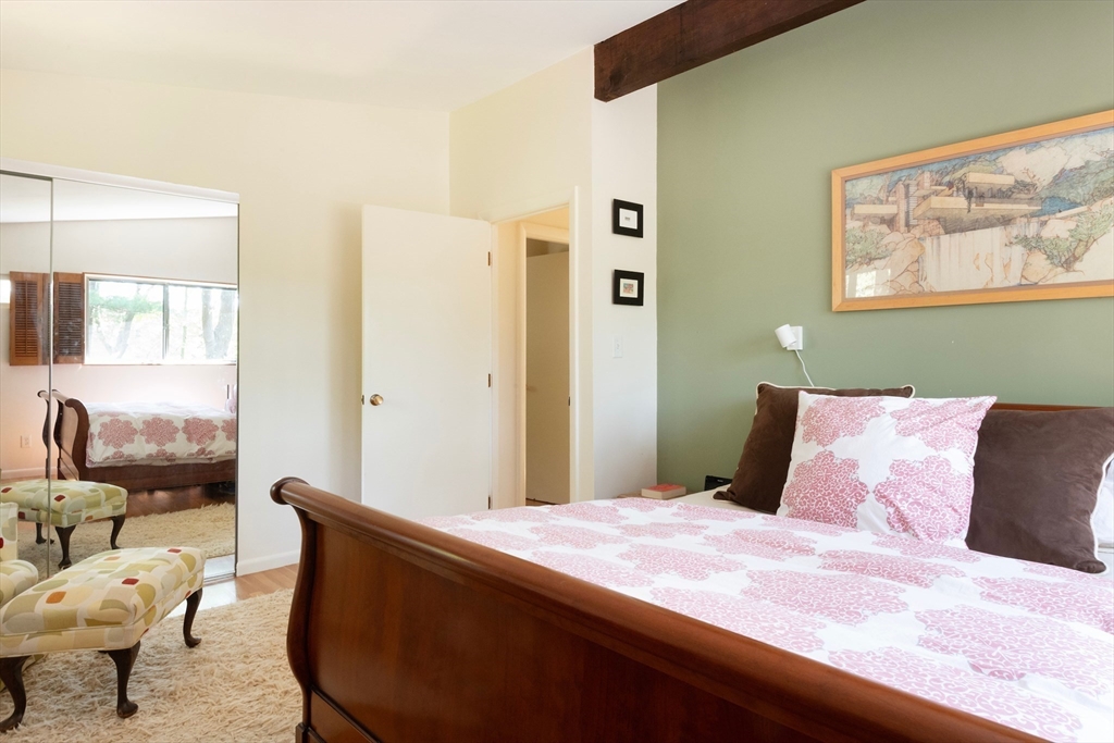 3 bed, 2 bath apartment for rent at 7 Partridge Rd, Lexington — photo 14 of 24