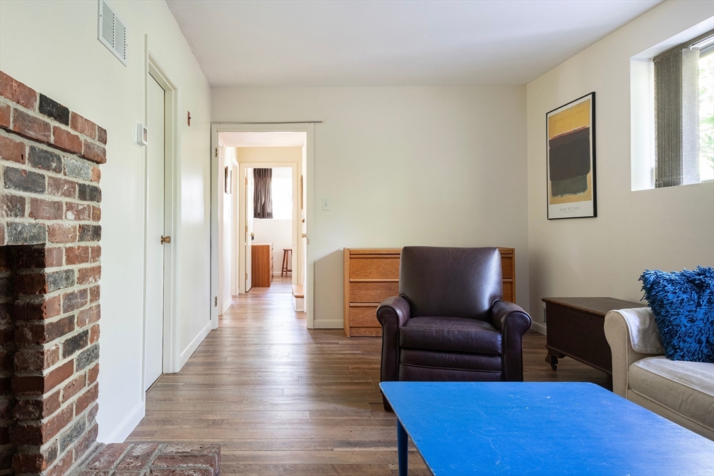 3 bed, 2 bath apartment for rent at 7 Partridge Rd, Lexington — photo 22 of 24