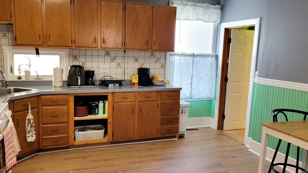 2 bed, 1 bath apartment for rent at 7 Pearl St Unit 1, Hudson — photo 10 of 21
