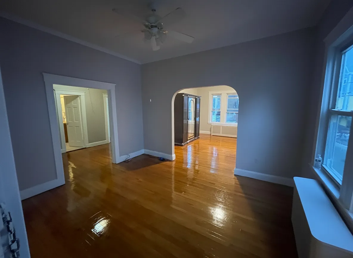 3 bed, 1 bath apartment for rent at 7 Pearl St Unit 3, East Somerville — photo 1 of 5