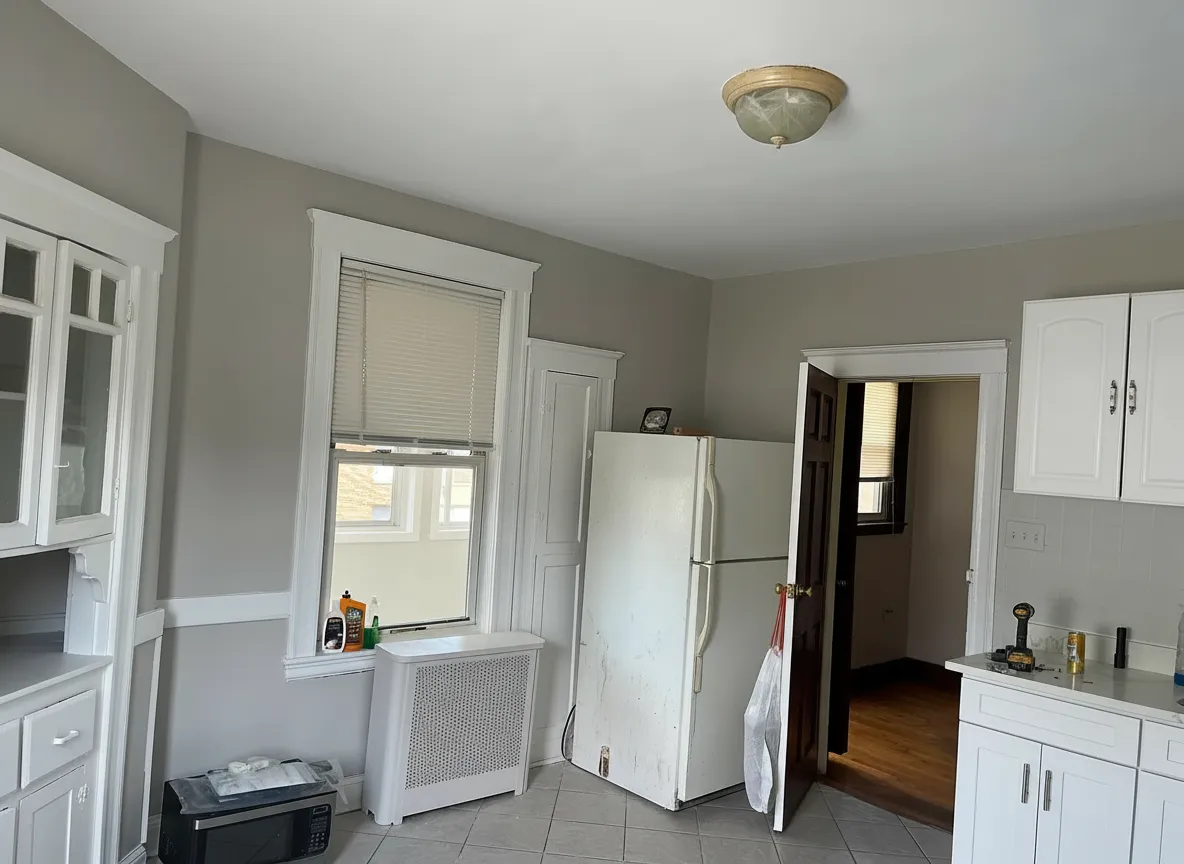 3 bed, 1 bath apartment for rent at 7 Pearl St Unit 3, East Somerville — photo 4 of 5