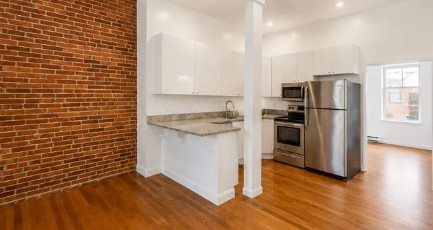 1 bed, 1 bath apartment for rent at 7 Pembroke St Unit 2, Chelsea — photo 3 of 5
