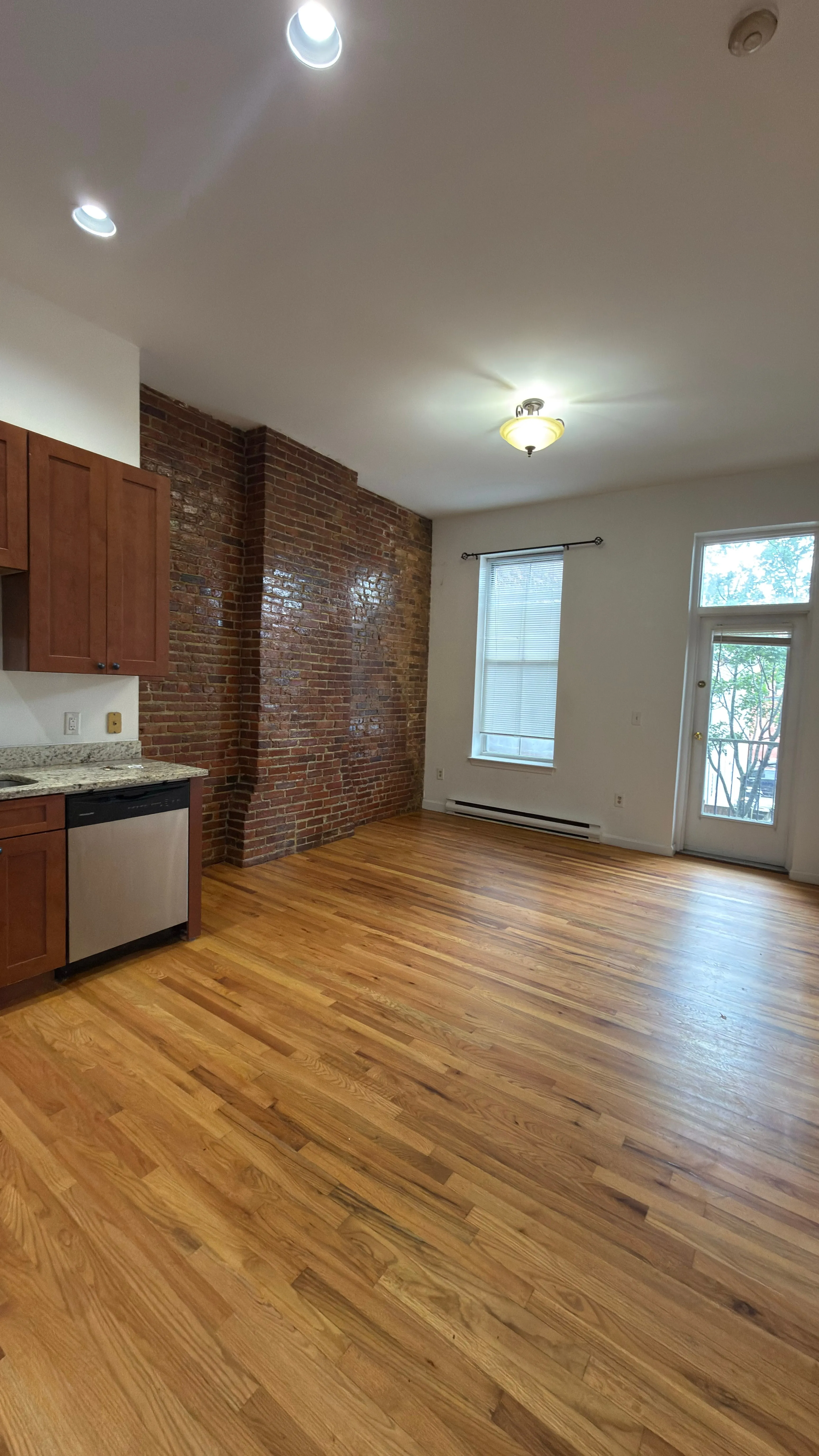 1 bed, 1 bath apartment for rent at 7 Pembroke St Unit 3, Chelsea — photo 2 of 6