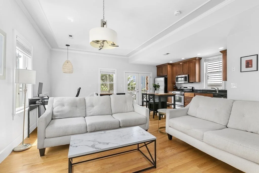 3 bed, 2 bath apartment for rent at 7 Peters St Unit 3, South Boston — photo 2 of 15