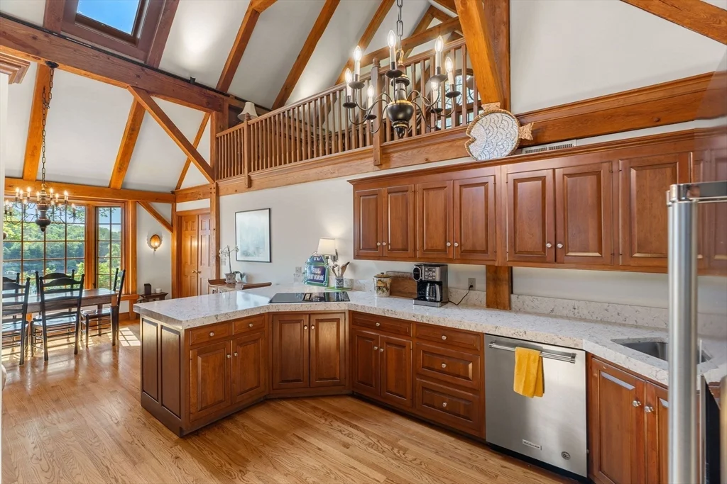 3 bed, 2 bath apartment for rent at 7 Pipers Quarry, Newburyport — photo 4 of 27
