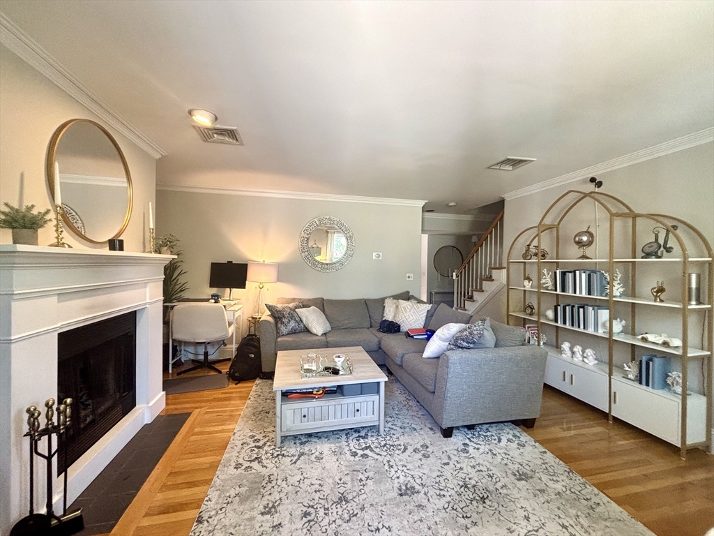 2 bed, 1 bath apartment for rent at 7 Pleasant St Unit 9, Charlestown — photo 1 of 13