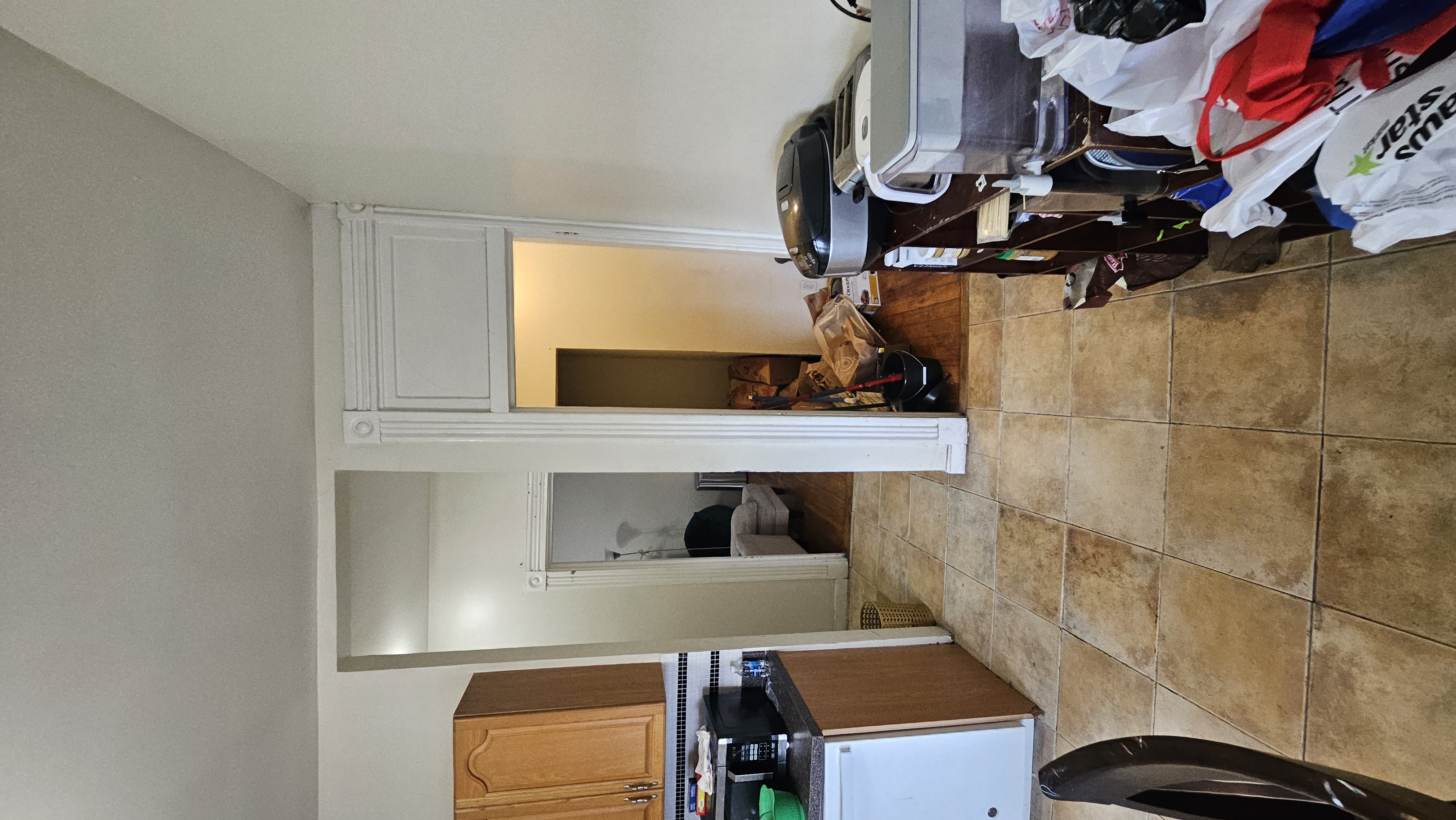 4 bed, 2 bath apartment for rent at 7 Price Rd Unit 5, Brighton — photo 6 of 27