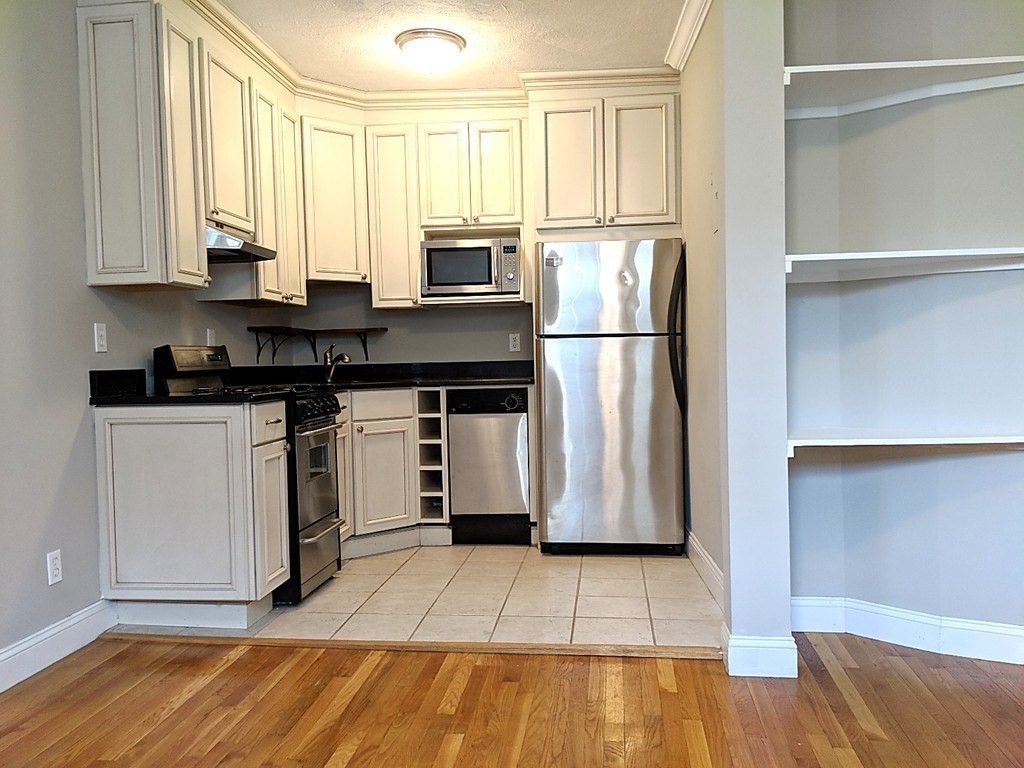 1 bed, 1 bath apartment for rent at 7 Primus Unit 7-5, Beacon Hill