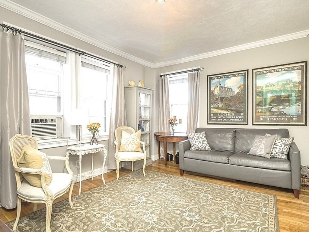 1 bed, 1 bath apartment for rent at 7 Primus Unit 7-5, Beacon Hill — photo 3 of 15