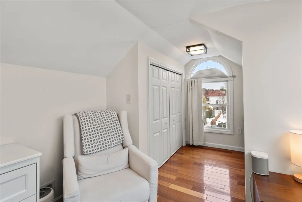 3 bed, 2 bath apartment for rent at 7 Quincy St Unit 7, Watertown — photo 15 of 17