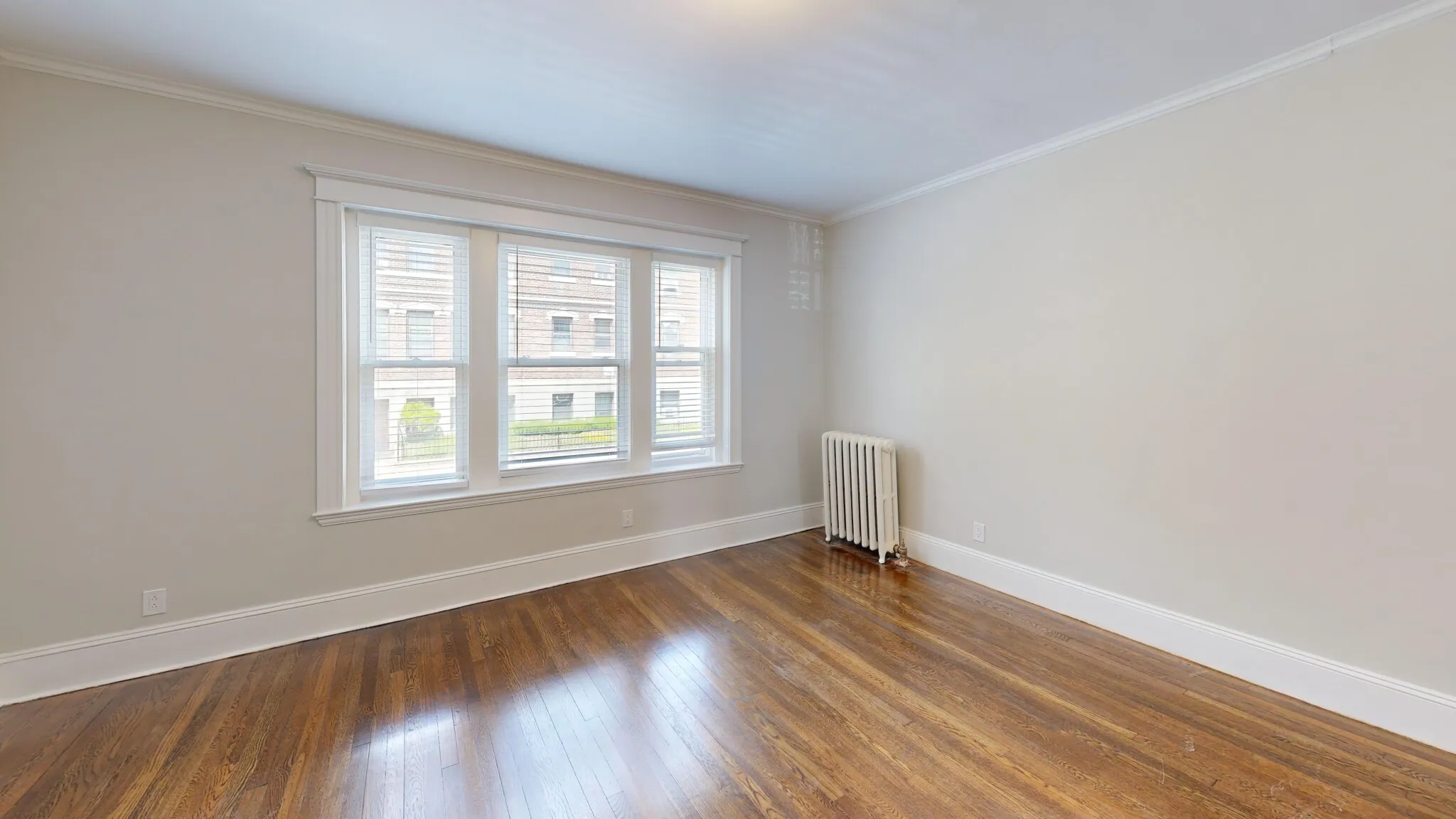 3 bed, 1 bath apartment for rent at 7 Radcliffe Rd Unit 1, Brighton — photo 3 of 9