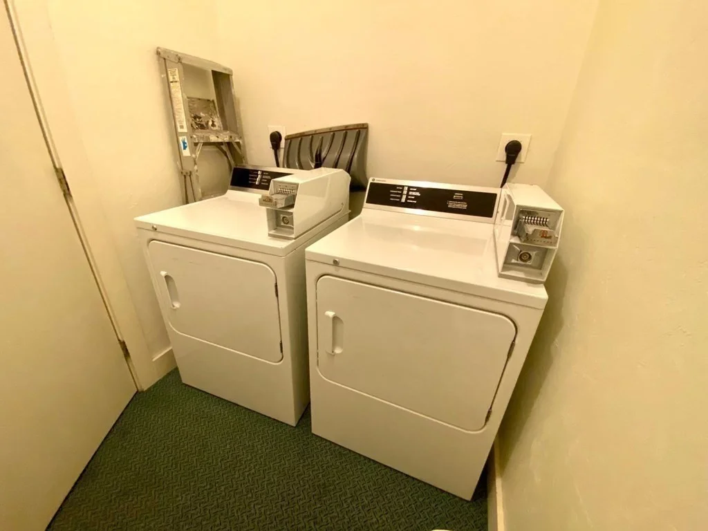 1 bed, 1 bath apartment for rent at 7 Regent Cir Unit 1, Brookline — photo 11 of 12