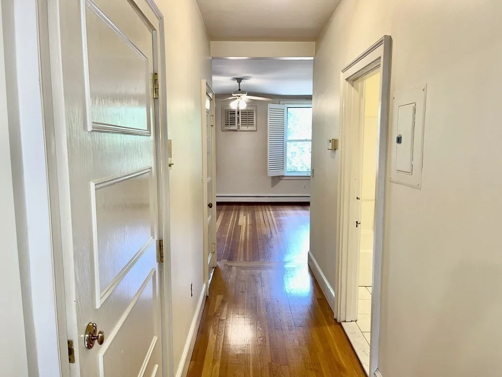 1 bed, 1 bath apartment for rent at 7 Regent Circle Unit 2, Beaconsfield — photo 7 of 14