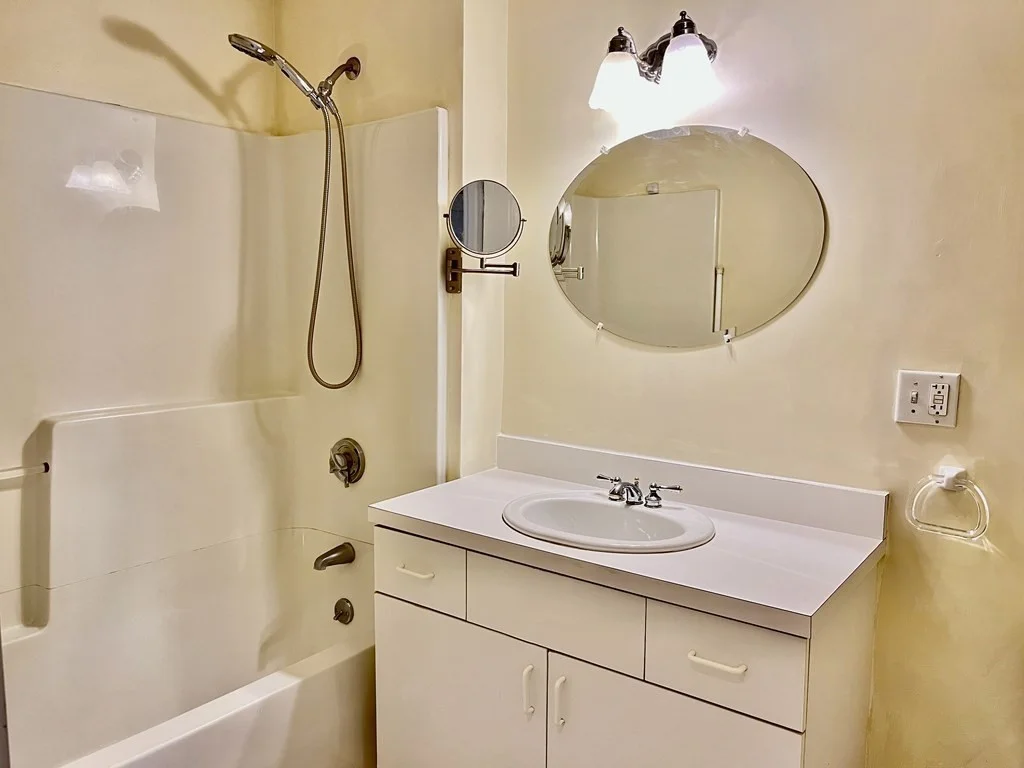 1 bed, 1 bath apartment for rent at 7 Regent Circle Unit 2, Beaconsfield — photo 13 of 14