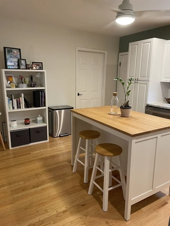 2 bed, 1 bath apartment for rent at 7 Richardson Ter Unit 1, Magoun Square — photo 9 of 11
