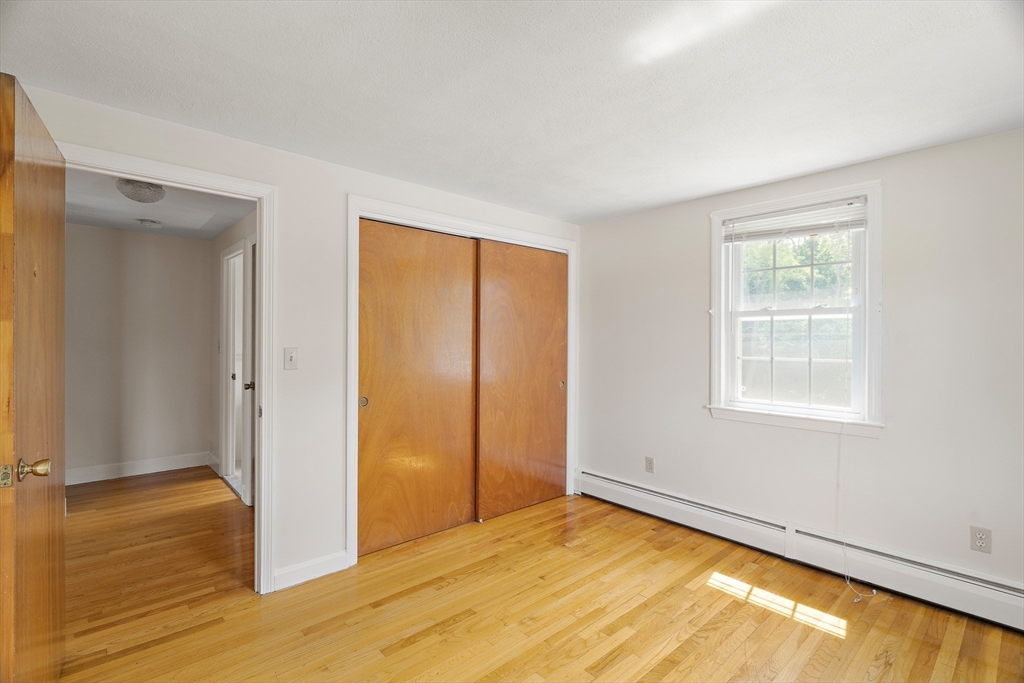 2 bed, 1 bath apartment for rent at 7 Ridge St Unit 7, Winchester — photo 17 of 25