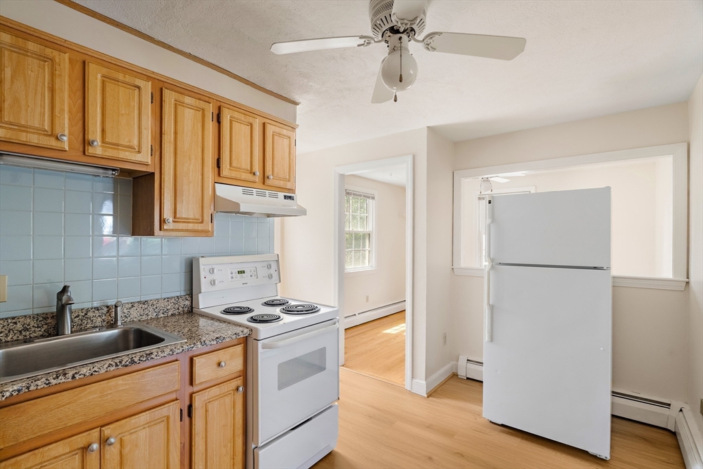 2 bed, 1 bath apartment for rent at 7 Ridge St Unit 7, Winchester — photo 8 of 25
