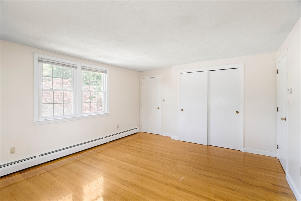 2 bed, 1 bath apartment for rent at 7 Ridge St Unit 7, Winchester — photo 14 of 25