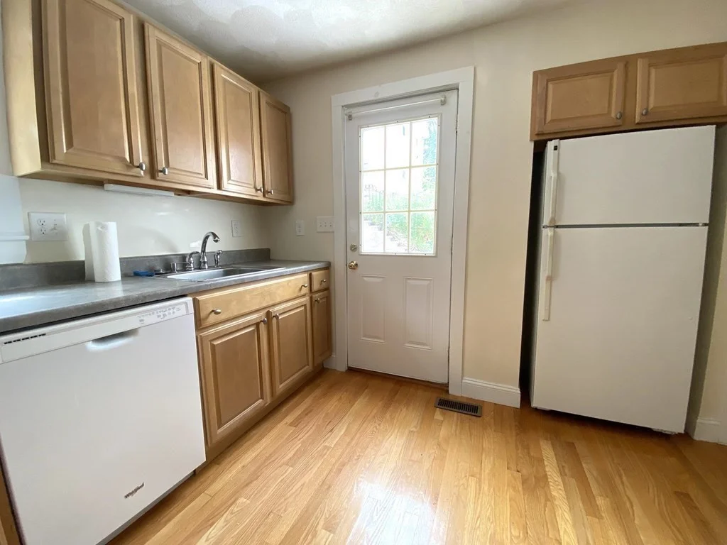 1 bed, 1 bath apartment for rent at 7 Rifle Ct Unit 7, Watertown — photo 8 of 21